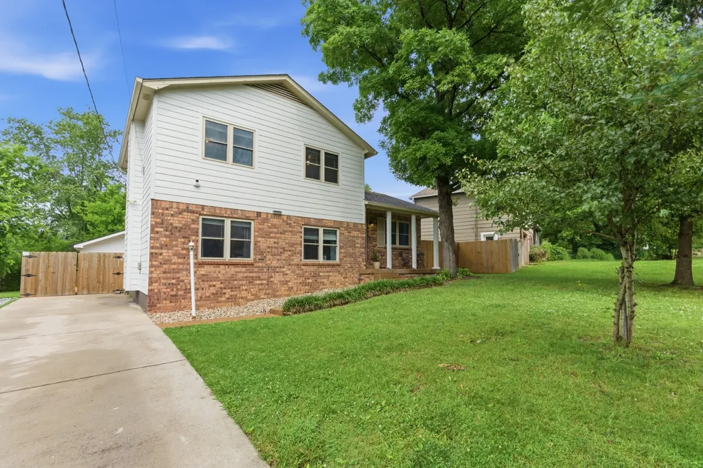 3128 Stoney Brook Circle Antioch TN 37013