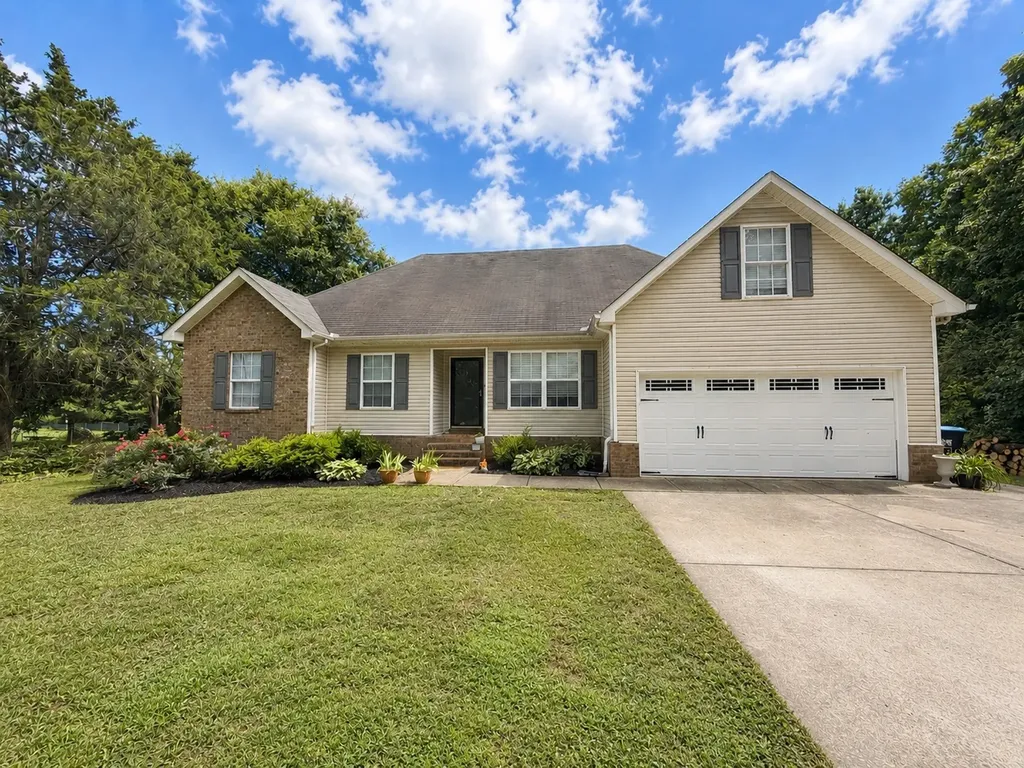 2509 Vanlawn Lane Christiana TN 37037