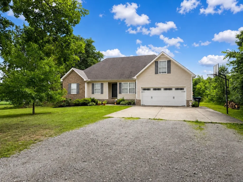2509 Vanlawn Lane Christiana TN 37037