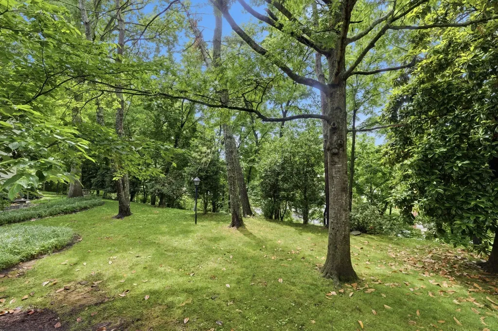3719 Auburn Lane Nashville TN 37215