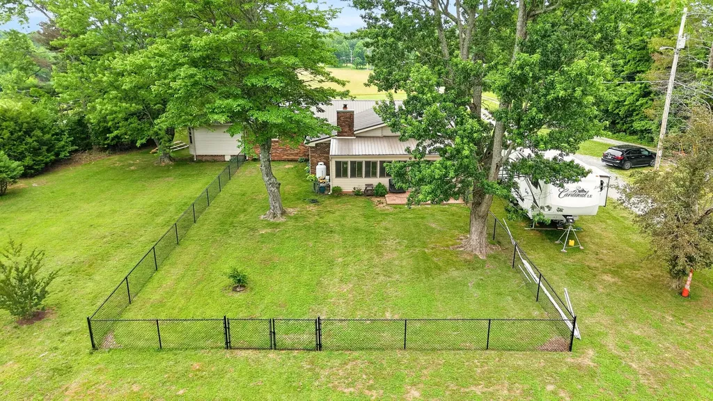 7957 Bethlehem Road Springfield TN 37172