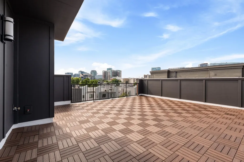 1208D Hawkins Street Nashville TN 37203