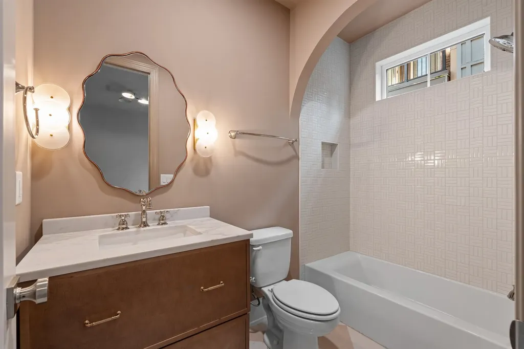 1208D Hawkins Street Nashville TN 37203