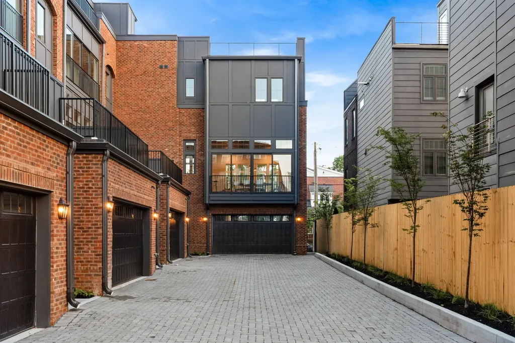 1208A Hawkins Street Nashville TN 37203