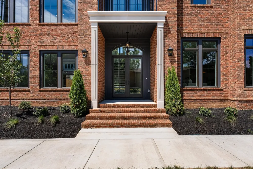 1208A Hawkins Street Nashville TN 37203
