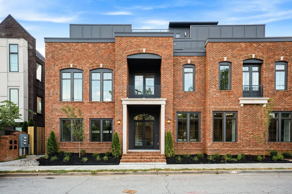 1208A Hawkins Street Nashville TN 37203