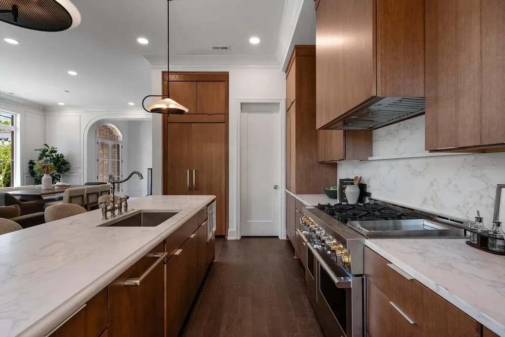 1208A Hawkins Street Nashville TN 37203