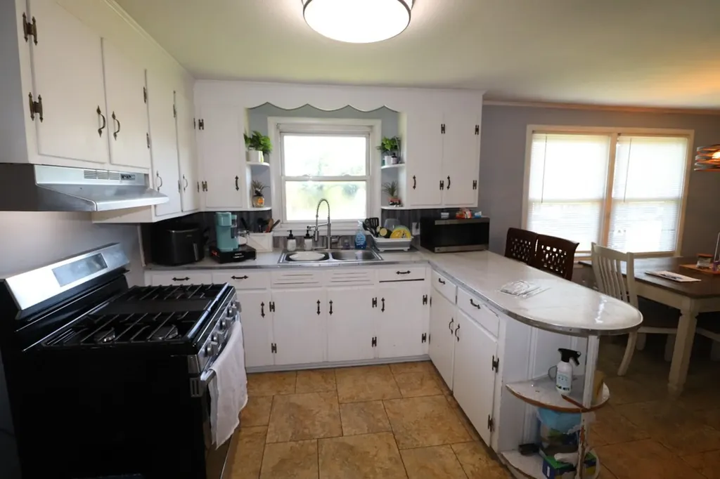 814 W End Avenue Mcminnville TN 37110