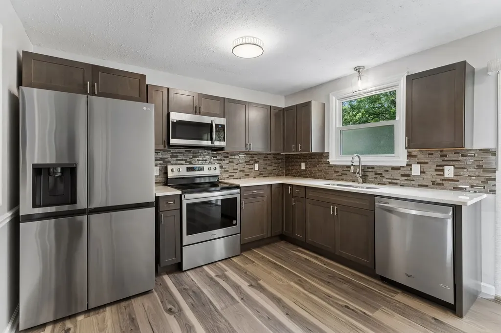 105 N Hampton Court Smyrna TN 37167
