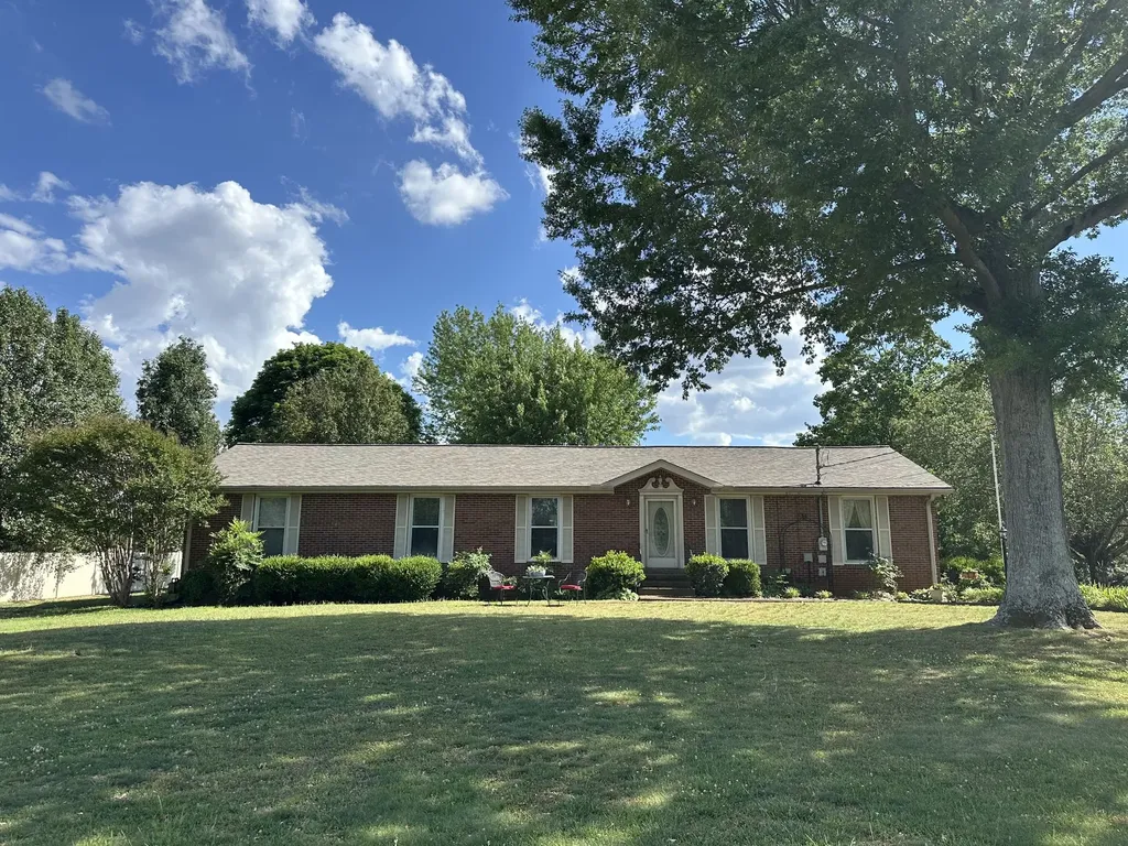 1608 Lilac Drive Lebanon TN 37087
