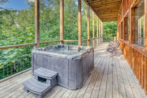 809 Pinecrest Way Sevierville TN 37862