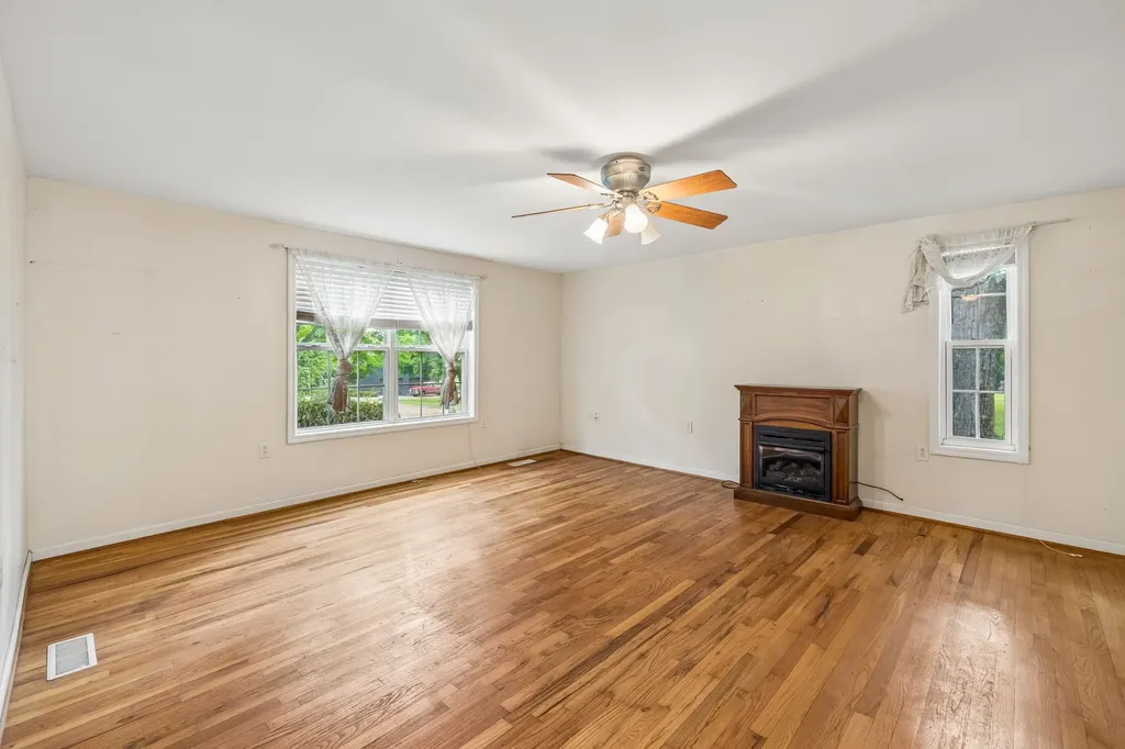 2610 Lockertsville Road Ashland City TN 37015