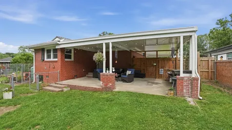 506 Johnson Street Manchester TN 37355
