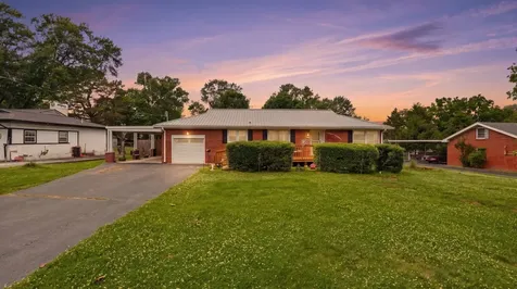 506 Johnson Street Manchester TN 37355