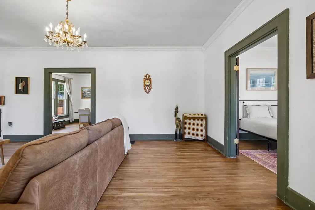 821 Greenwood Avenue Clarksville TN 37040