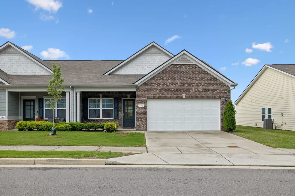 932 Millstream Drive Nashville TN 37218