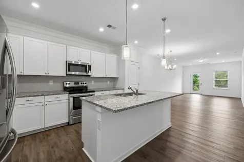 932 Millstream Drive Nashville TN 37218
