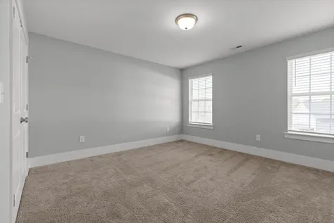 3932 Inlet Loop Chattanooga TN 37416