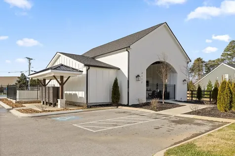 3932 Inlet Loop Chattanooga TN 37416