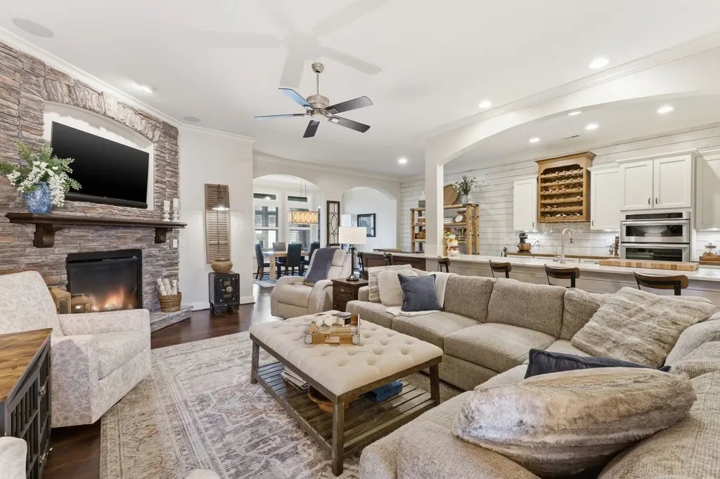 1010 Larkwood Drive Hermitage TN 37076