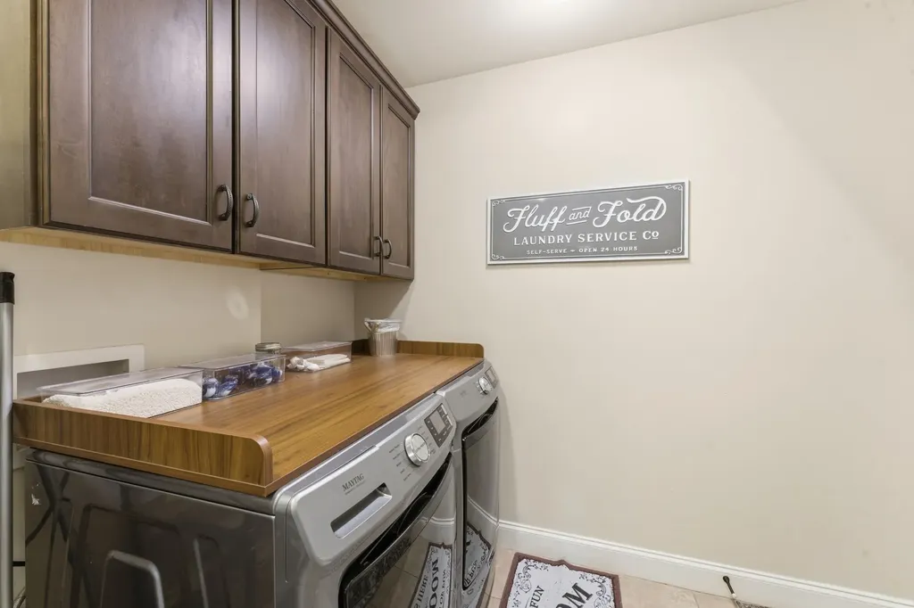 1010 Larkwood Drive Hermitage TN 37076