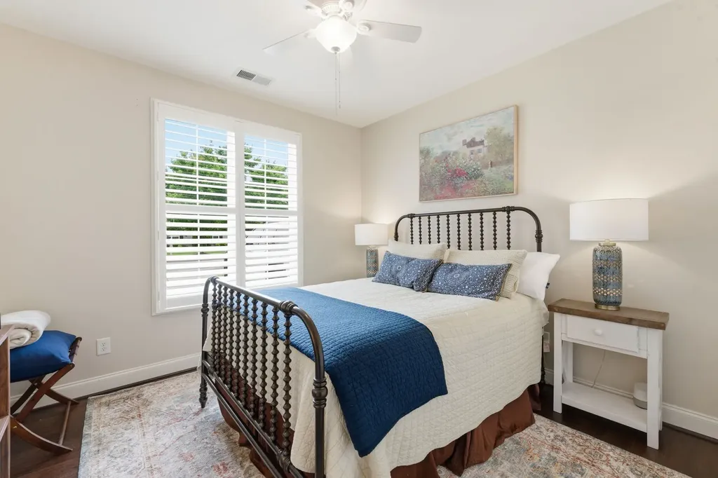 1010 Larkwood Drive Hermitage TN 37076