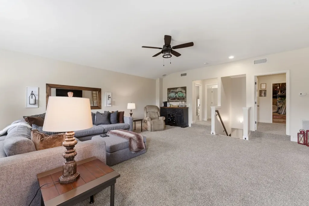 1010 Larkwood Drive Hermitage TN 37076