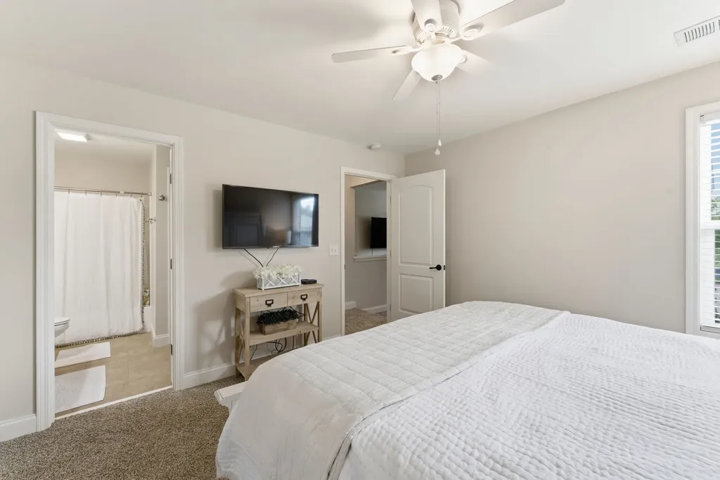 1010 Larkwood Drive Hermitage TN 37076