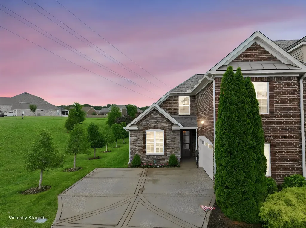 1010 Larkwood Drive Hermitage TN 37076