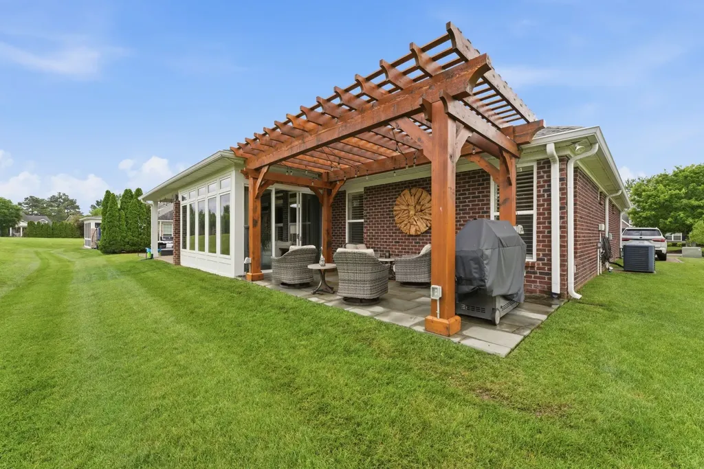 1010 Larkwood Drive Hermitage TN 37076