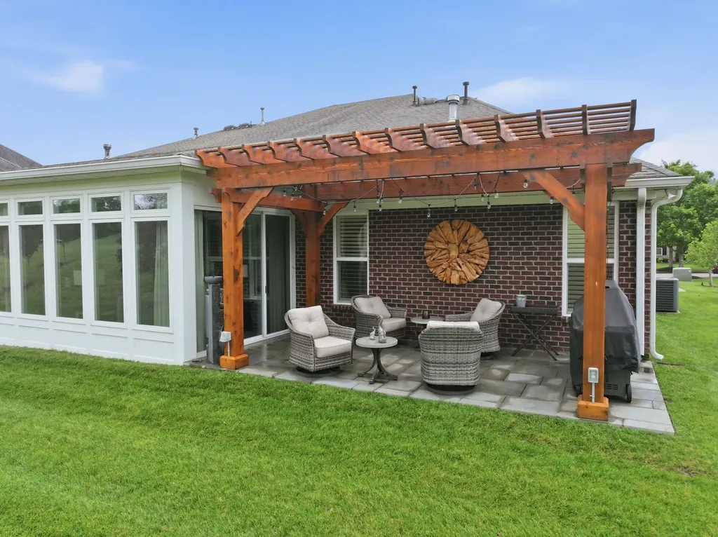 1010 Larkwood Drive Hermitage TN 37076