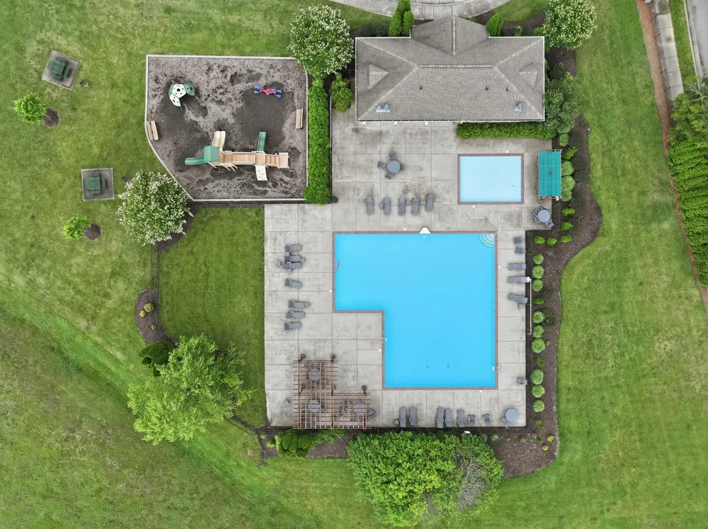1010 Larkwood Drive Hermitage TN 37076