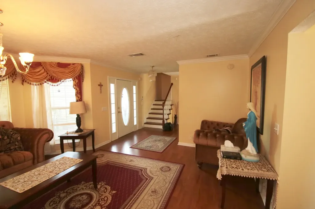 1828 Rory Cove La Vergne TN 37086
