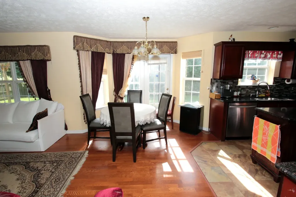 1828 Rory Cove La Vergne TN 37086