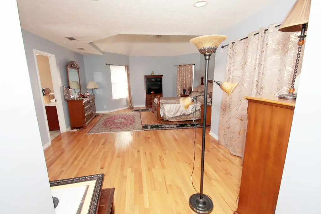 1828 Rory Cove La Vergne TN 37086