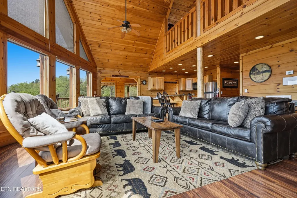 2456 Hackberry Drive Sevierville TN 37862