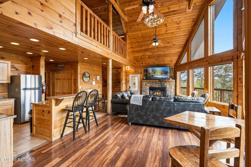 2456 Hackberry Drive Sevierville TN 37862