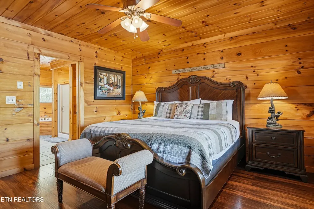 2456 Hackberry Drive Sevierville TN 37862