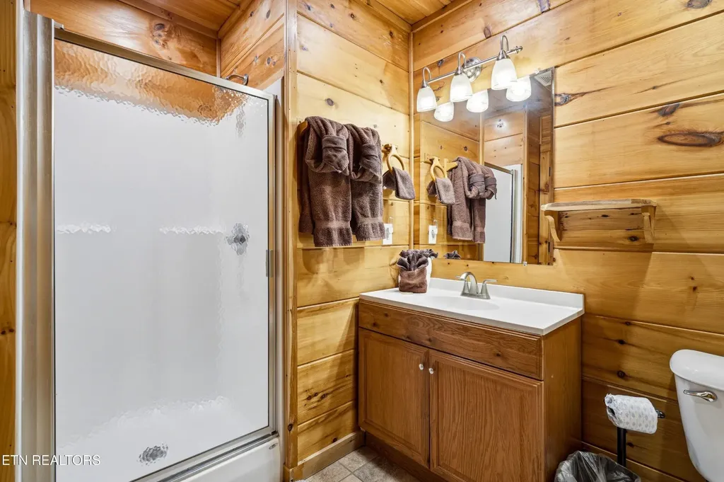 2456 Hackberry Drive Sevierville TN 37862