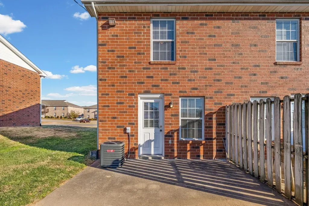 3312 Royster Lane Clarksville TN 37042