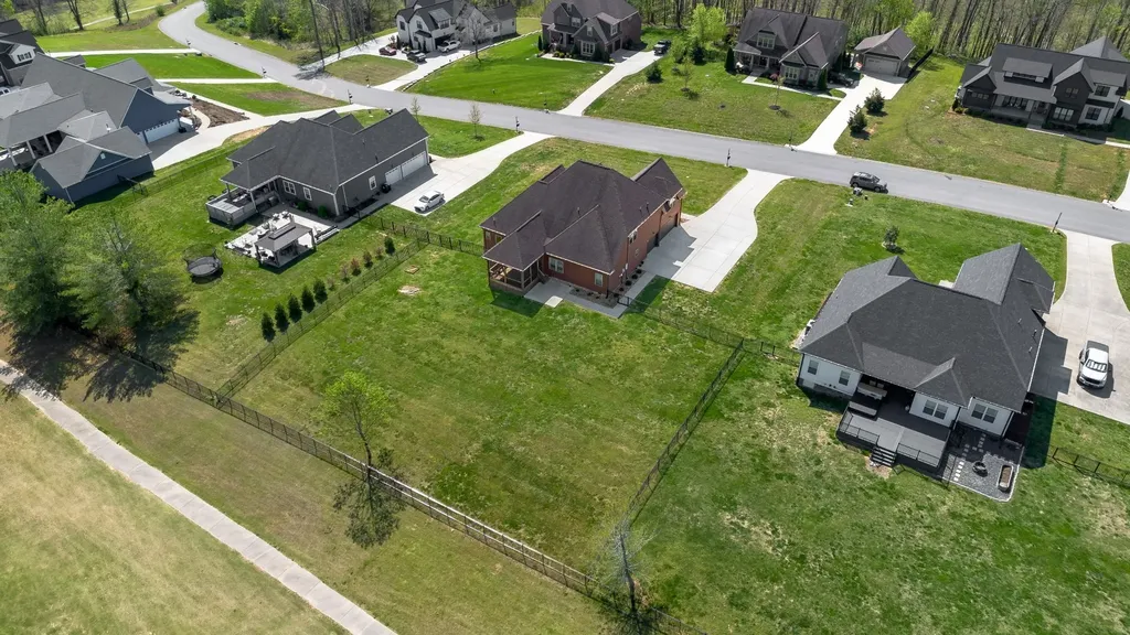3053 Wedgewood Drive Greenbrier TN 37073