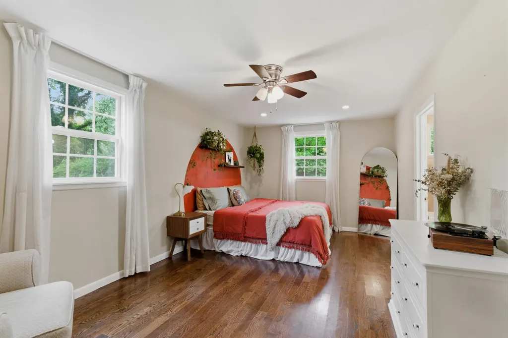 3037 Kings Lane Nashville TN 37218