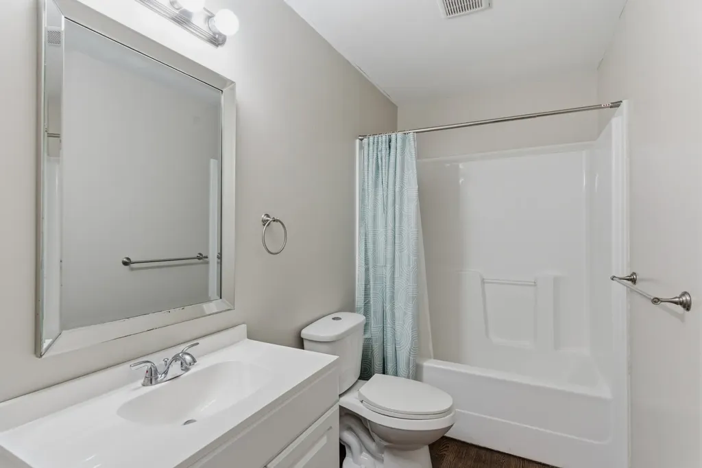 3037 Kings Lane Nashville TN 37218