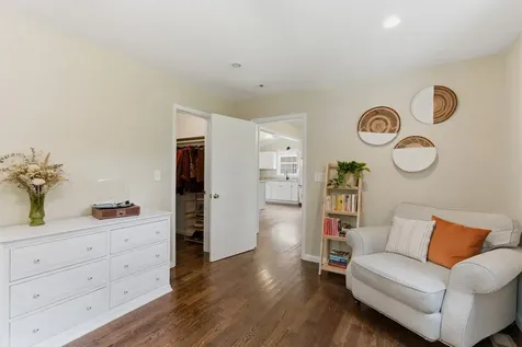 3037 Kings Lane Nashville TN 37218