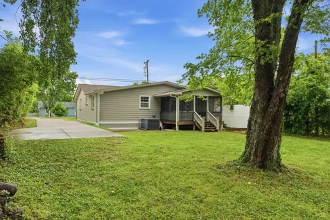 3037 Kings Lane Nashville TN 37218