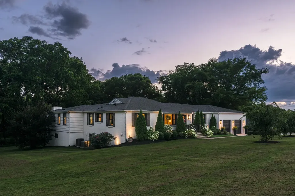 2805 Lincoya Drive Nashville TN 37214