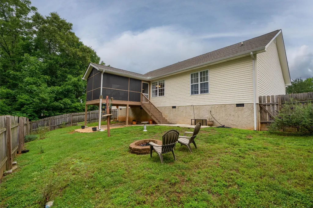 562 Bluff View Drive Ringgold GA 30736