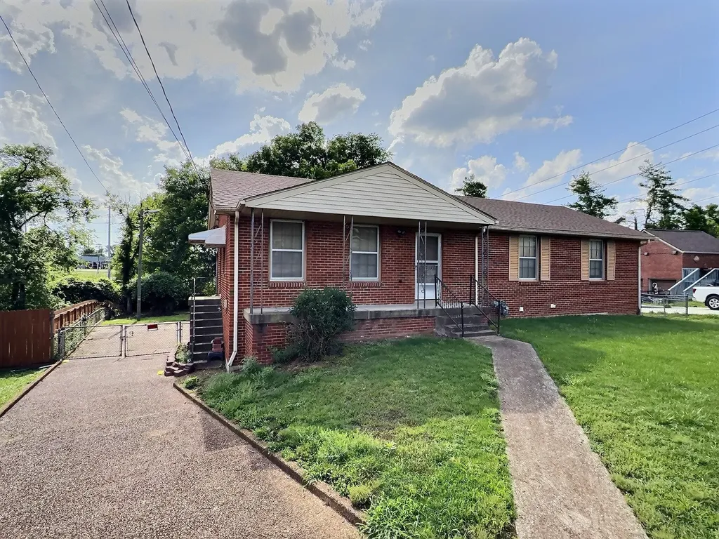 8209 Luree Lane Hermitage TN 37076