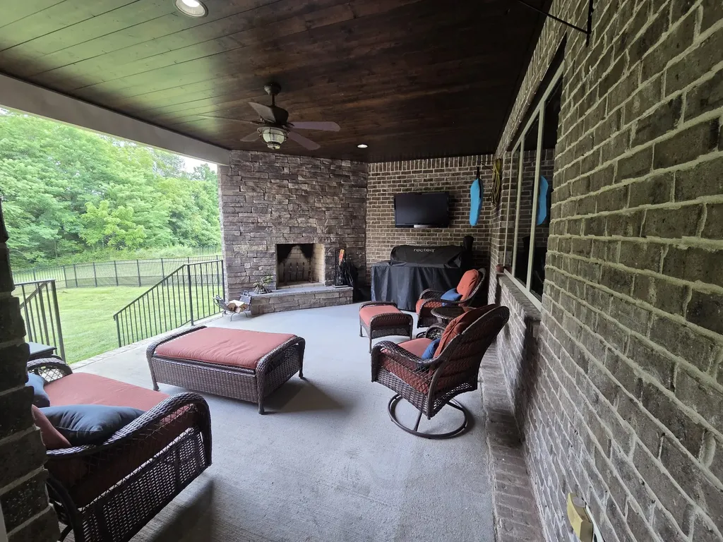 5232 Mead Park Drive Thompsons Station TN 37179
