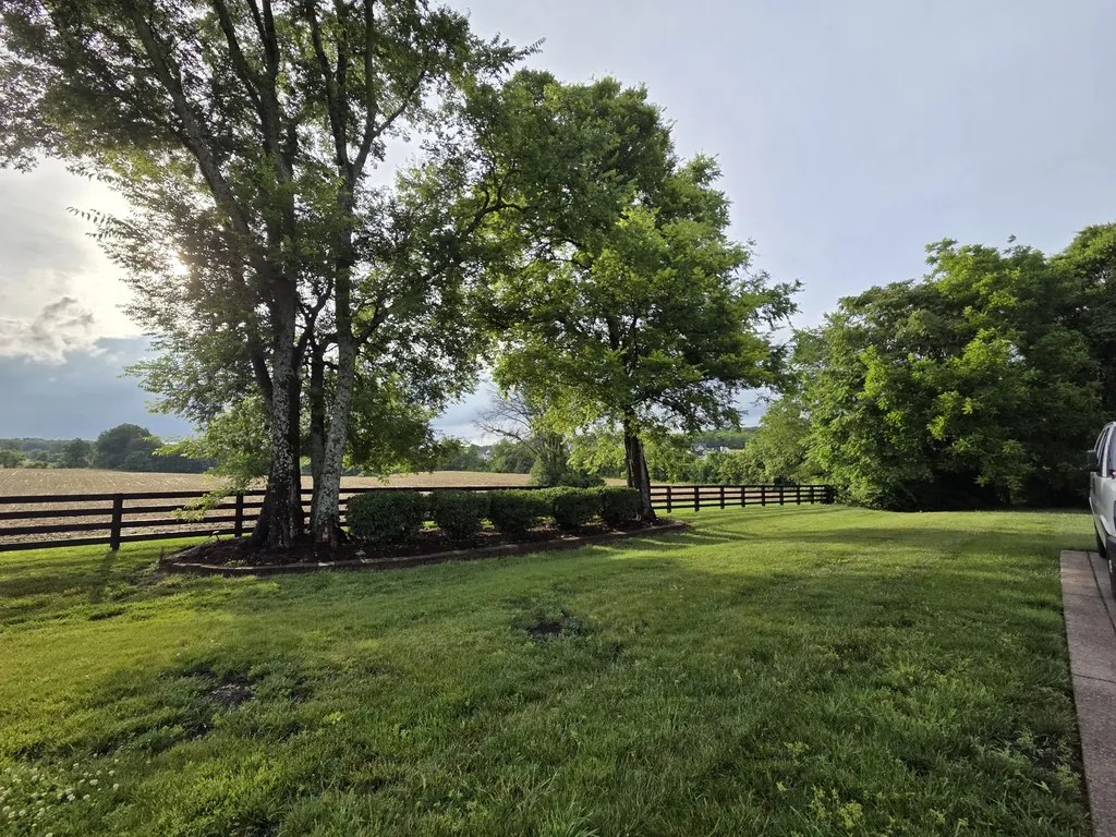 5232 Mead Park Drive Thompsons Station TN 37179